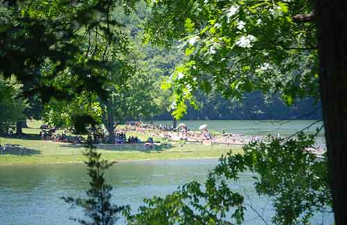 Squantz Pond Boat Launch